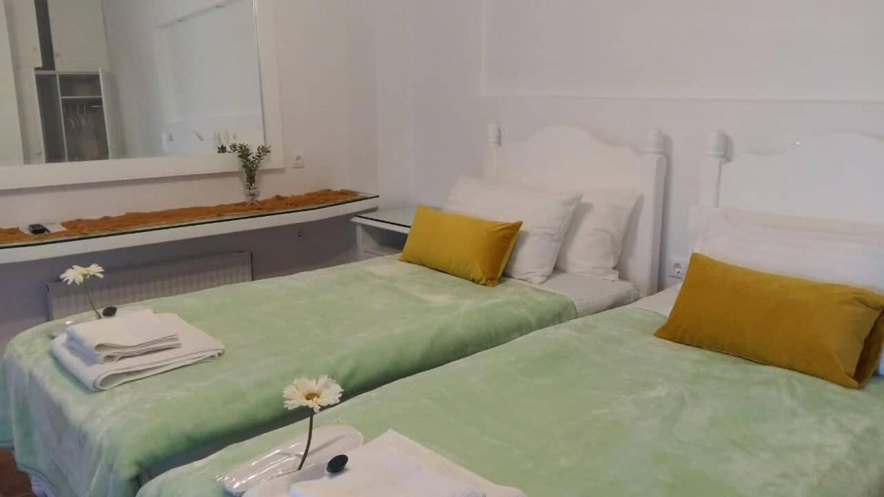 Nn Luxury Room Near Athens Airport Spáta Eksteriør bilde