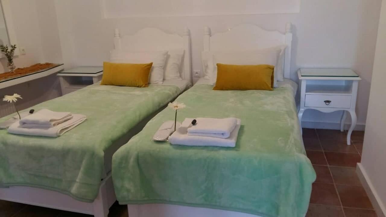 Nn Luxury Room Near Athens Airport Spáta Eksteriør bilde